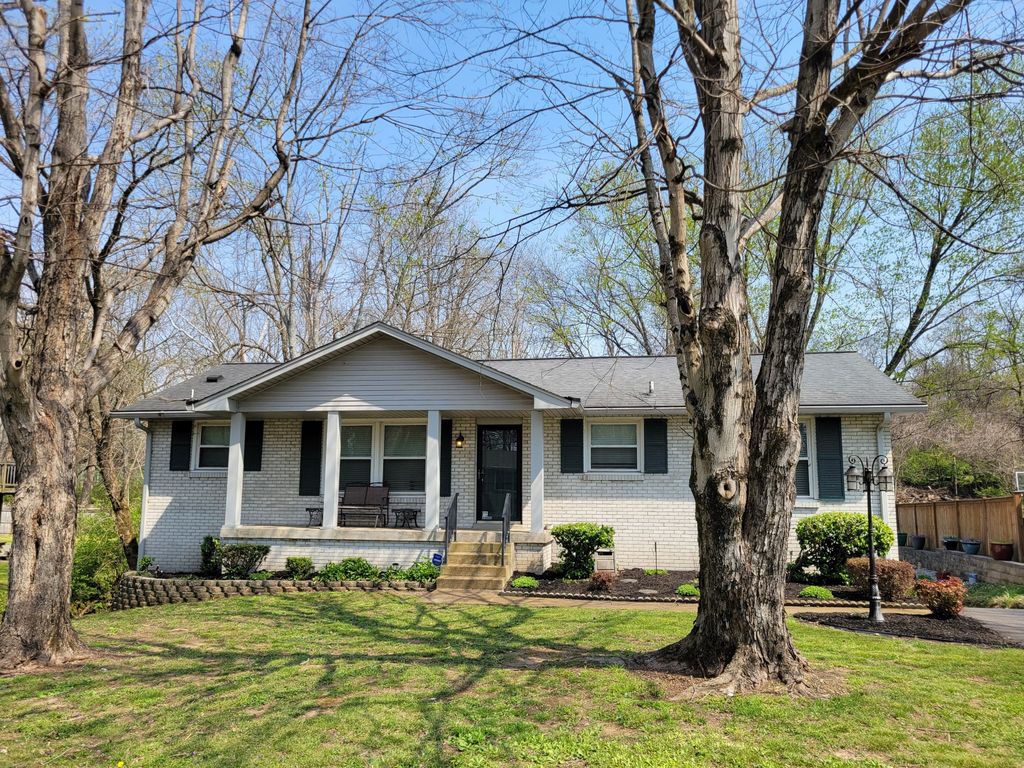 4825 Matterhorn Dr, Old Hickory, TN 37138