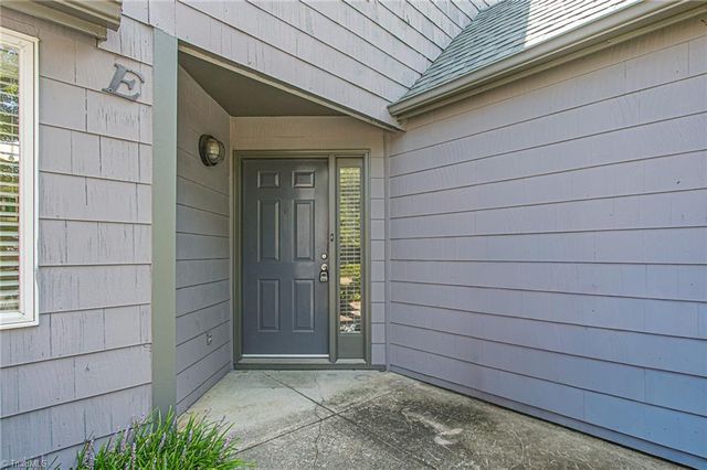 306 N Lindell Road E, Greensboro, NC 27403