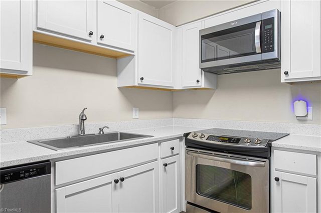 306 N Lindell Road E, Greensboro, NC 27403