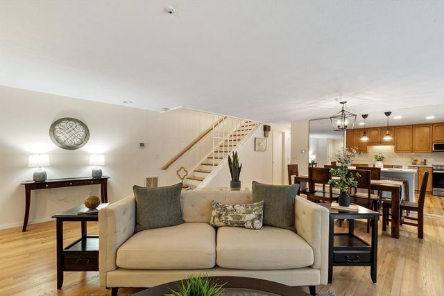 237 Brown Bear Crossing 237, Acton, MA 01720