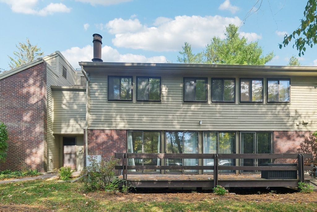 237 Brown Bear Crossing 237, Acton, MA 01720