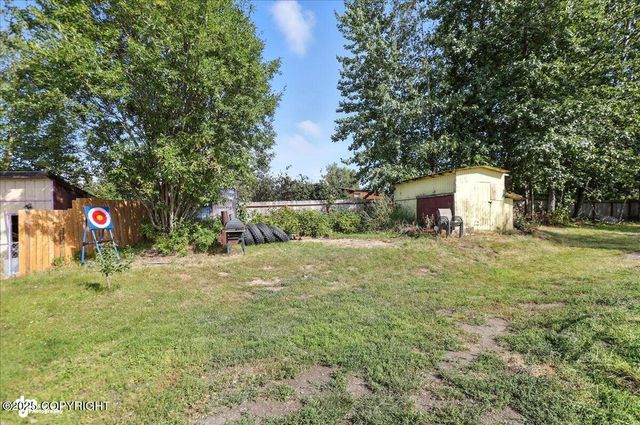 9931 Chelatna Circle, Anchorage, AK 99515