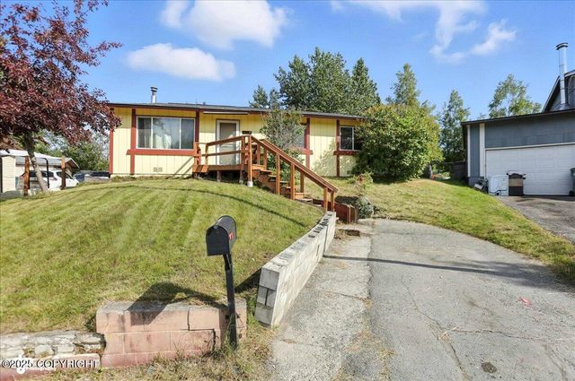 9931 Chelatna Circle, Anchorage, AK 99515