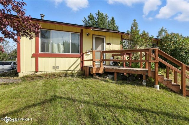 9931 Chelatna Circle, Anchorage, AK 99515