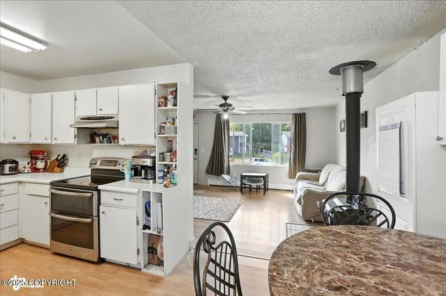 9931 Chelatna Circle, Anchorage, AK 99515