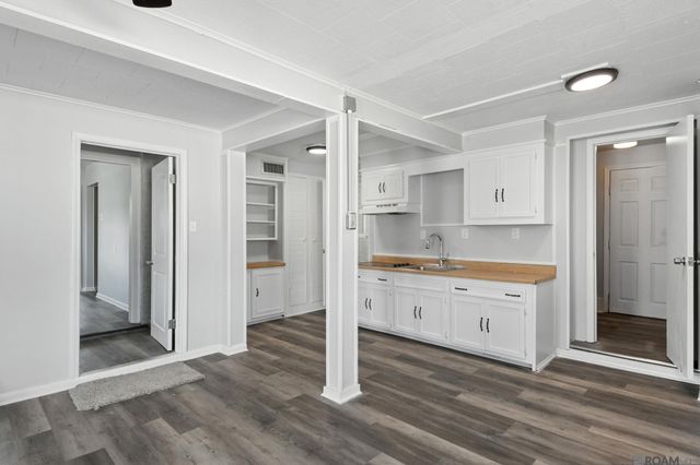 900 Keller Ave, Westwego, LA 70094