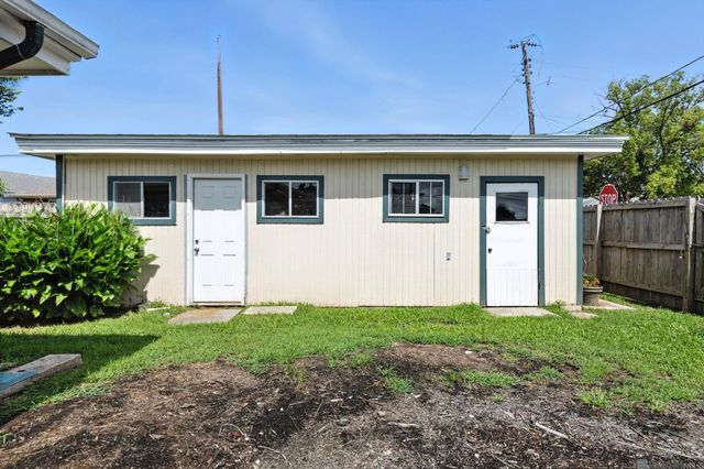 900 Keller Ave, Westwego, LA 70094