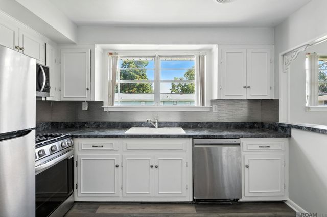 900 Keller Ave, Westwego, LA 70094