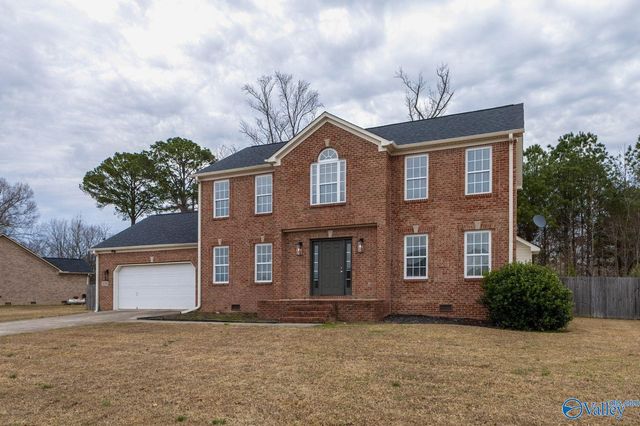226 Chestnut Oak Circle, Owens Cross Roads, AL 35763