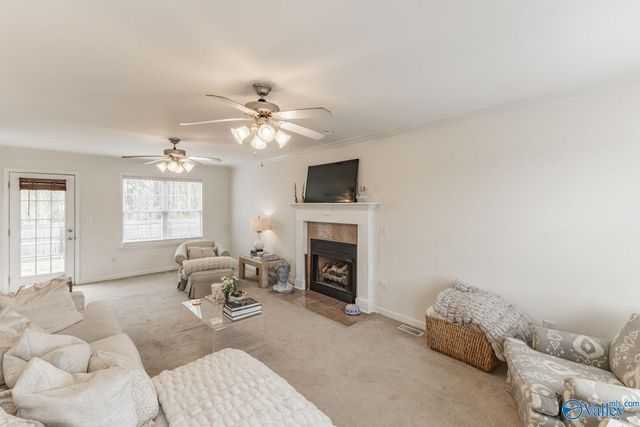 226 Chestnut Oak Circle, Owens Cross Roads, AL 35763