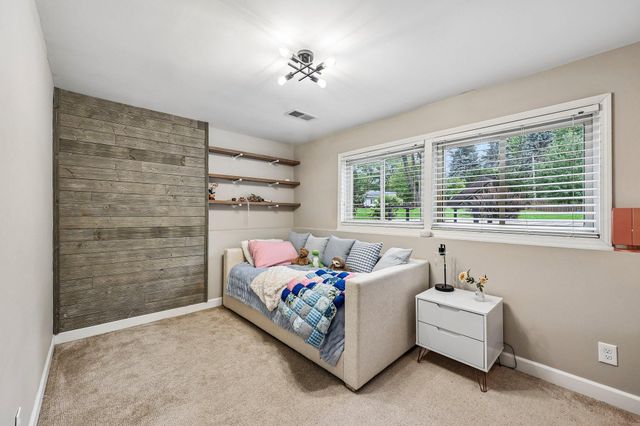 18064 84th Avenue N, Maple Grove, MN 55311