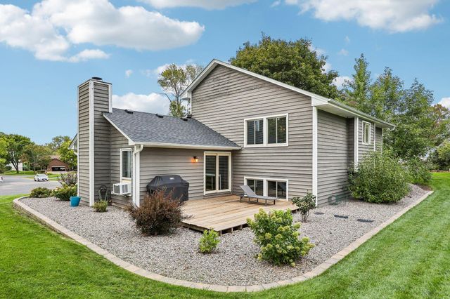 18064 84th Avenue N, Maple Grove, MN 55311