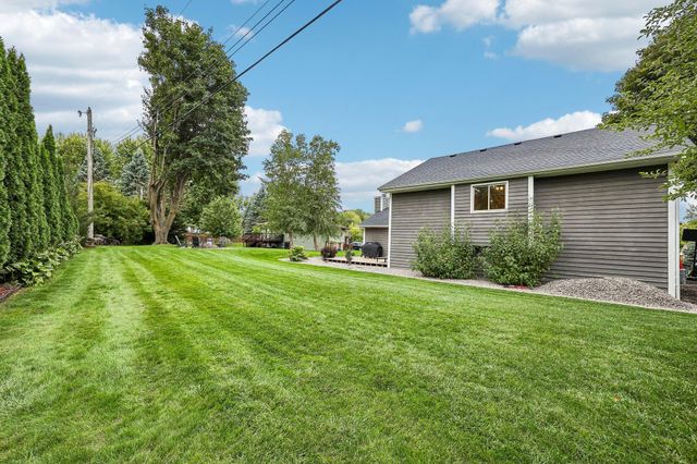 18064 84th Avenue N, Maple Grove, MN 55311