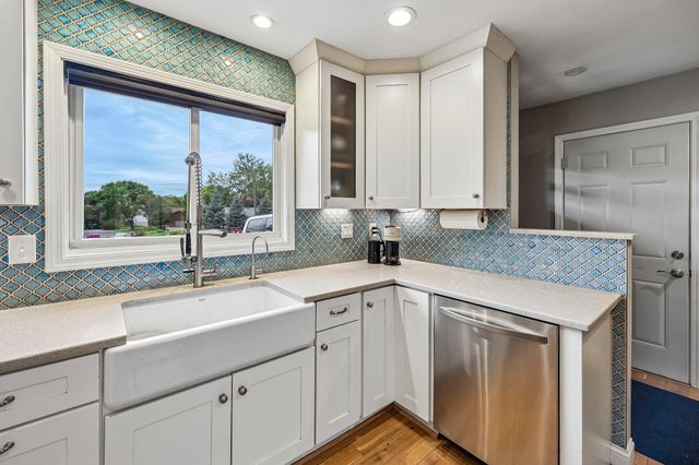 18064 84th Avenue N, Maple Grove, MN 55311