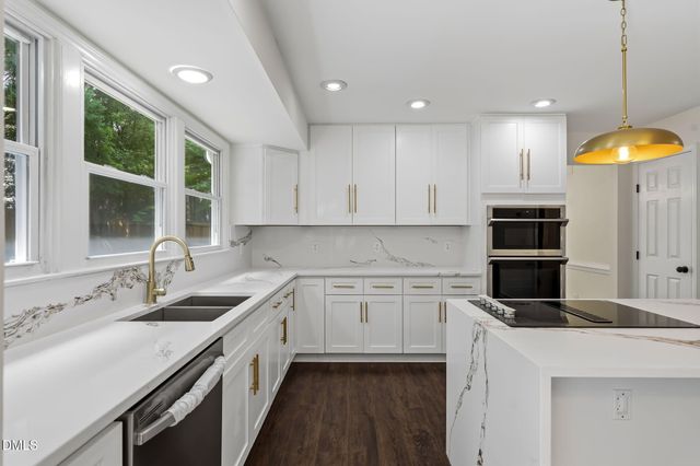 4409 Queenstown Court, Raleigh, NC 27612