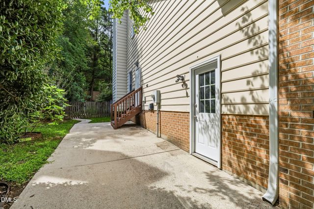 4409 Queenstown Court, Raleigh, NC 27612
