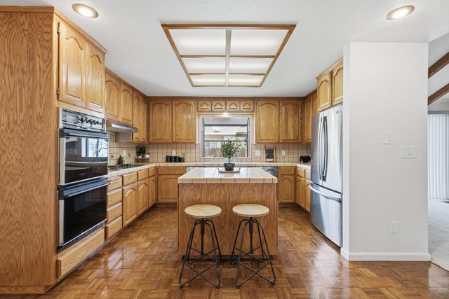 3729 Springcreek Dr, Modesto, CA 95355