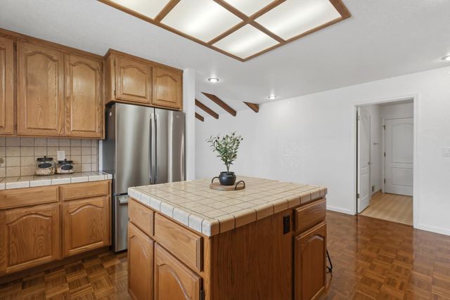 3729 Springcreek Dr, Modesto, CA 95355