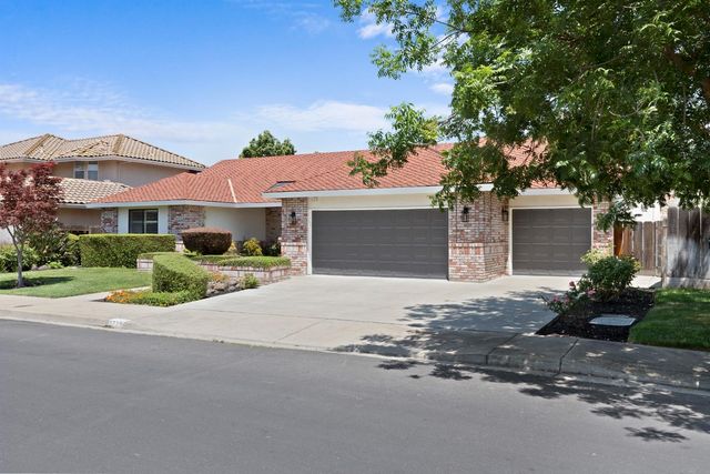 3729 Springcreek Dr, Modesto, CA 95355