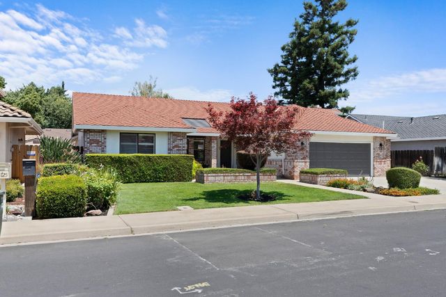 3729 Springcreek Dr, Modesto, CA 95355