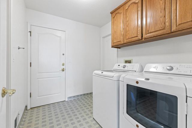 3729 Springcreek Dr, Modesto, CA 95355