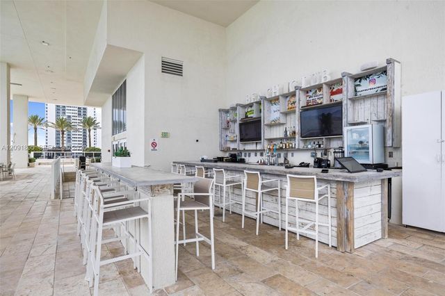1830 S Ocean Drive 2609, Hallandale Beach, FL 33009