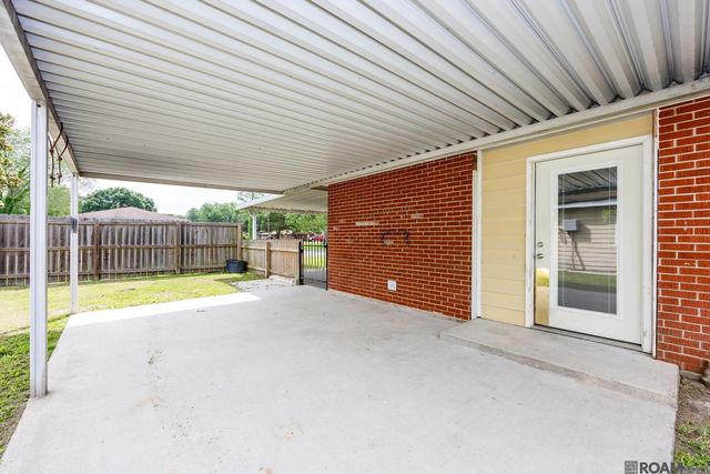 5302 Eudora Dr, Addis, LA 70710