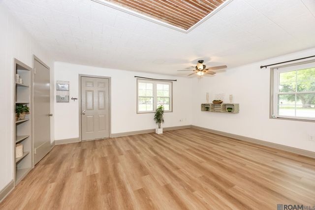 5302 Eudora Dr, Addis, LA 70710