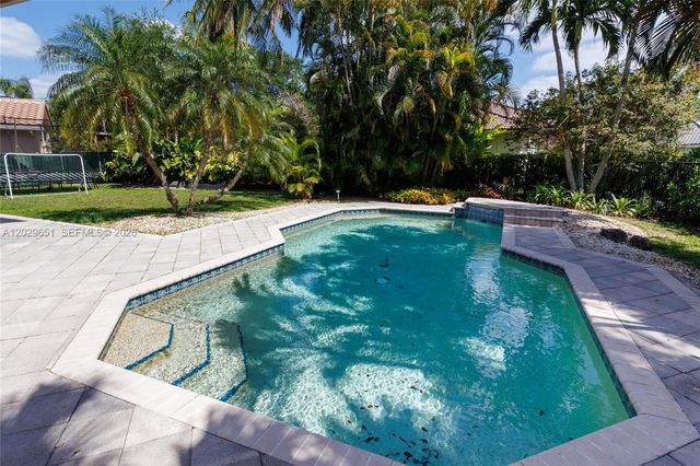 280 Landings Blvd 280, Weston, FL 33327