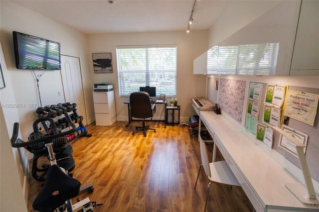 280 Landings Blvd 280, Weston, FL 33327