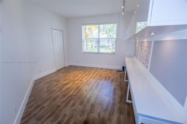 280 Landings Blvd 280, Weston, FL 33327