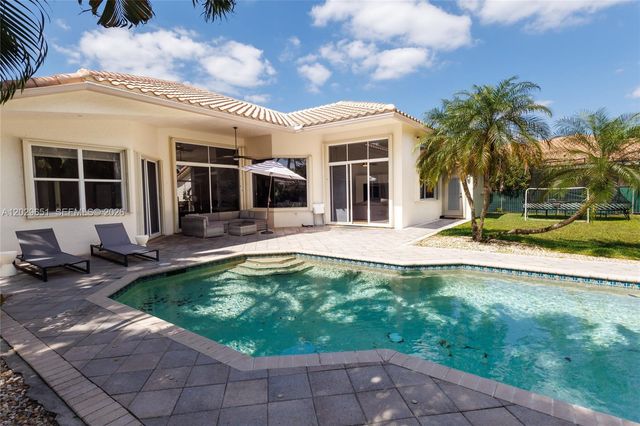 280 Landings Blvd 280, Weston, FL 33327