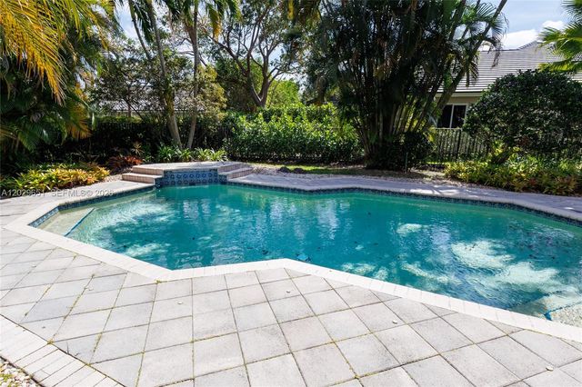 280 Landings Blvd 280, Weston, FL 33327