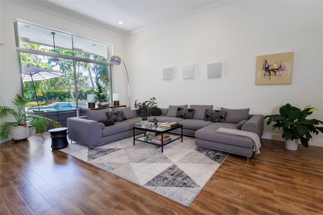 280 Landings Blvd 280, Weston, FL 33327