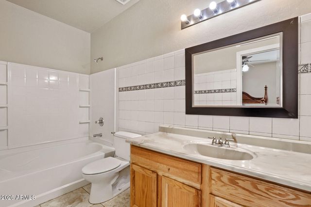 7270 W GARDENIA Avenue, Glendale, AZ 85303