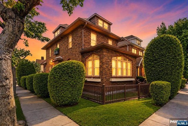 540 Highridge Avenue, Cliffside Park, NJ 07010