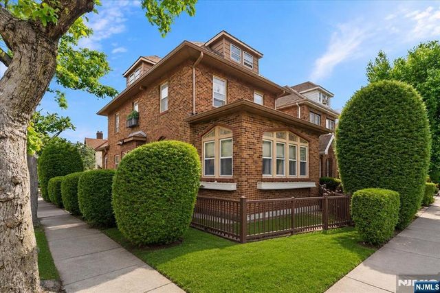 540 Highridge Avenue, Cliffside Park, NJ 07010