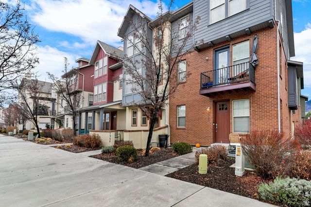 1956 S GRANT AVE, Ogden, UT 84401