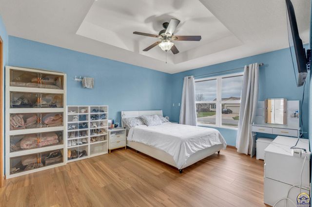 4312 SE Chisolm RD, Topeka, KS 66609