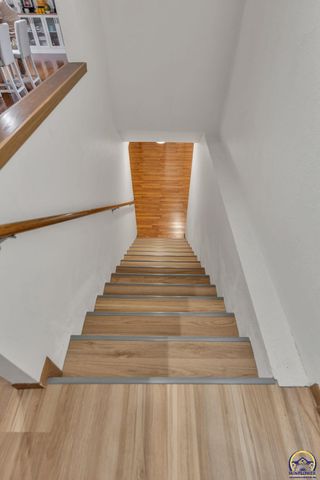 4312 SE Chisolm RD, Topeka, KS 66609