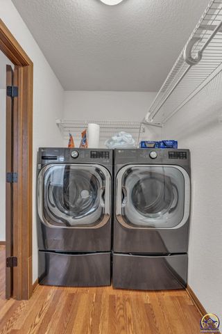 4312 SE Chisolm RD, Topeka, KS 66609