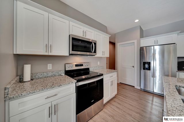 5039 W Stampede Lane, Lincoln, NE 68528