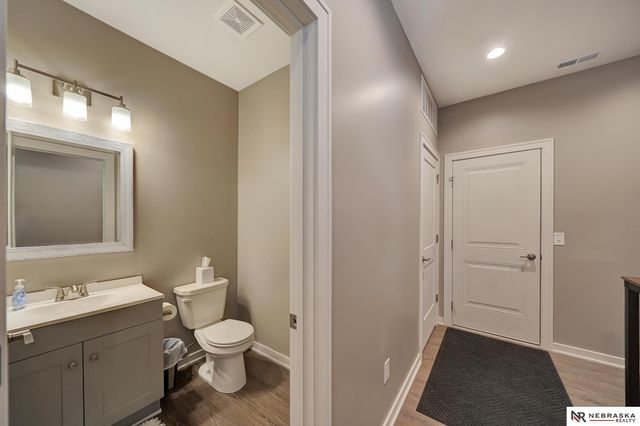 5039 W Stampede Lane, Lincoln, NE 68528