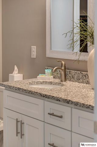 5039 W Stampede Lane, Lincoln, NE 68528