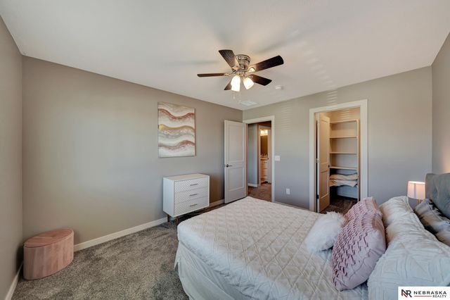 5039 W Stampede Lane, Lincoln, NE 68528