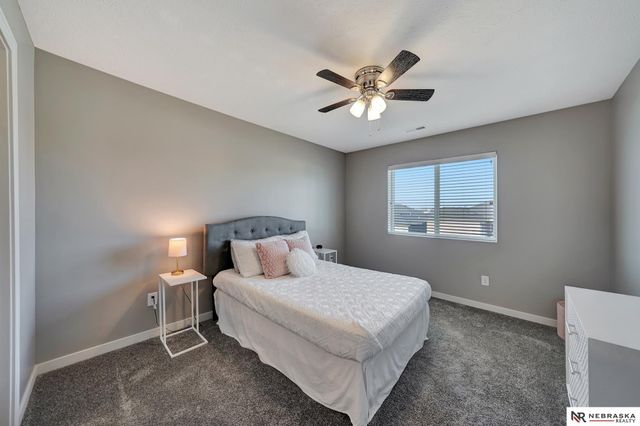 5039 W Stampede Lane, Lincoln, NE 68528