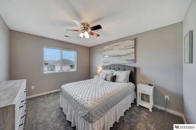 5039 W Stampede Lane, Lincoln, NE 68528