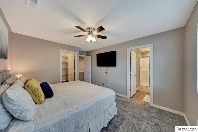 5039 W Stampede Lane, Lincoln, NE 68528