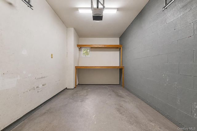 1180 E. Broadway 1, Hewlett, NY 11557