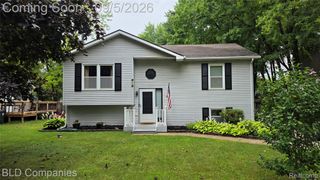 1095 Seabury Drive, Orion Charter Township, MI 48362